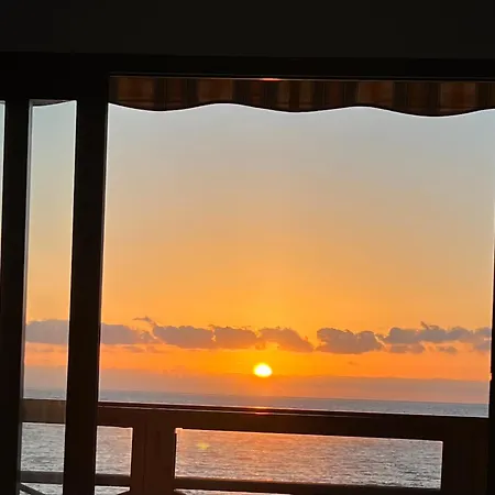 Panorama Ocean Montana Amarilla Costa del Silencio