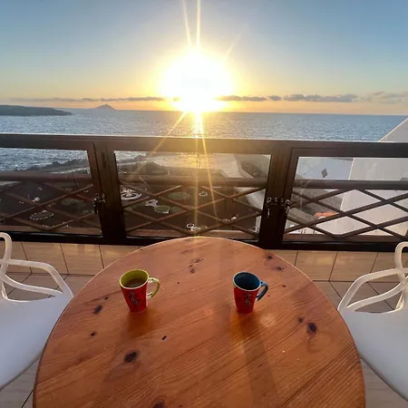 Panorama Ocean Montana Amarilla * Costa del Silencio