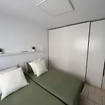 Panorama Ocean Montana Amarilla شقة