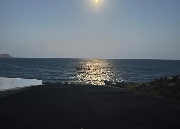 Panorama Ocean Montana Amarilla Costa Del Silencio